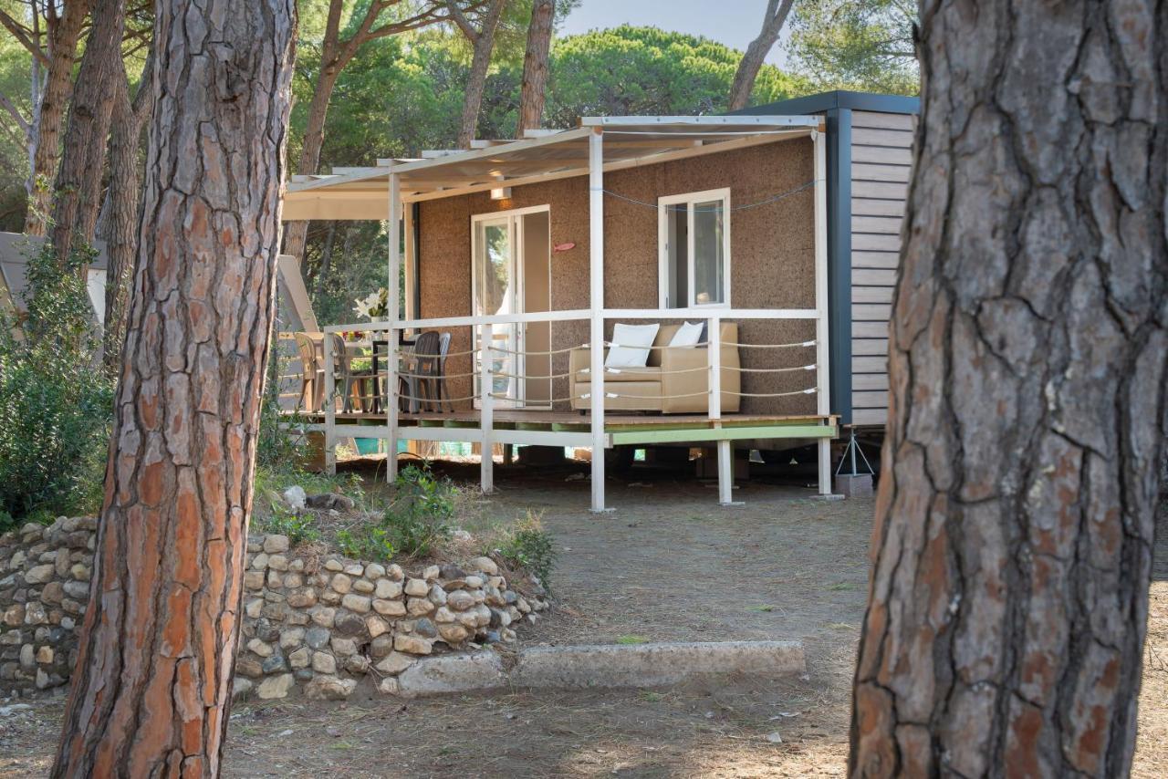 Camping Il Capannino Glamping Village Марина-ді-Біббона Екстер'єр фото